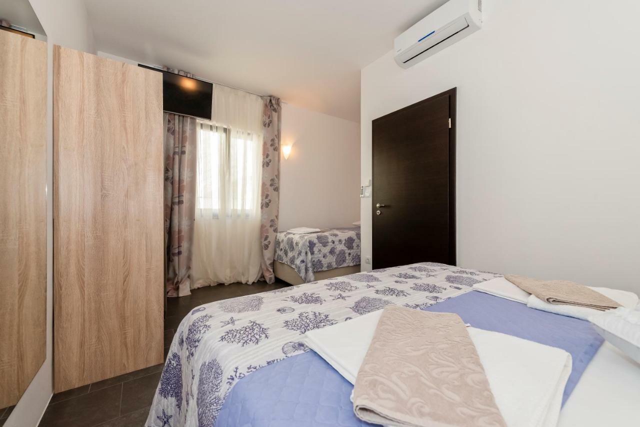 Lozna Residence Постира Экстерьер фото